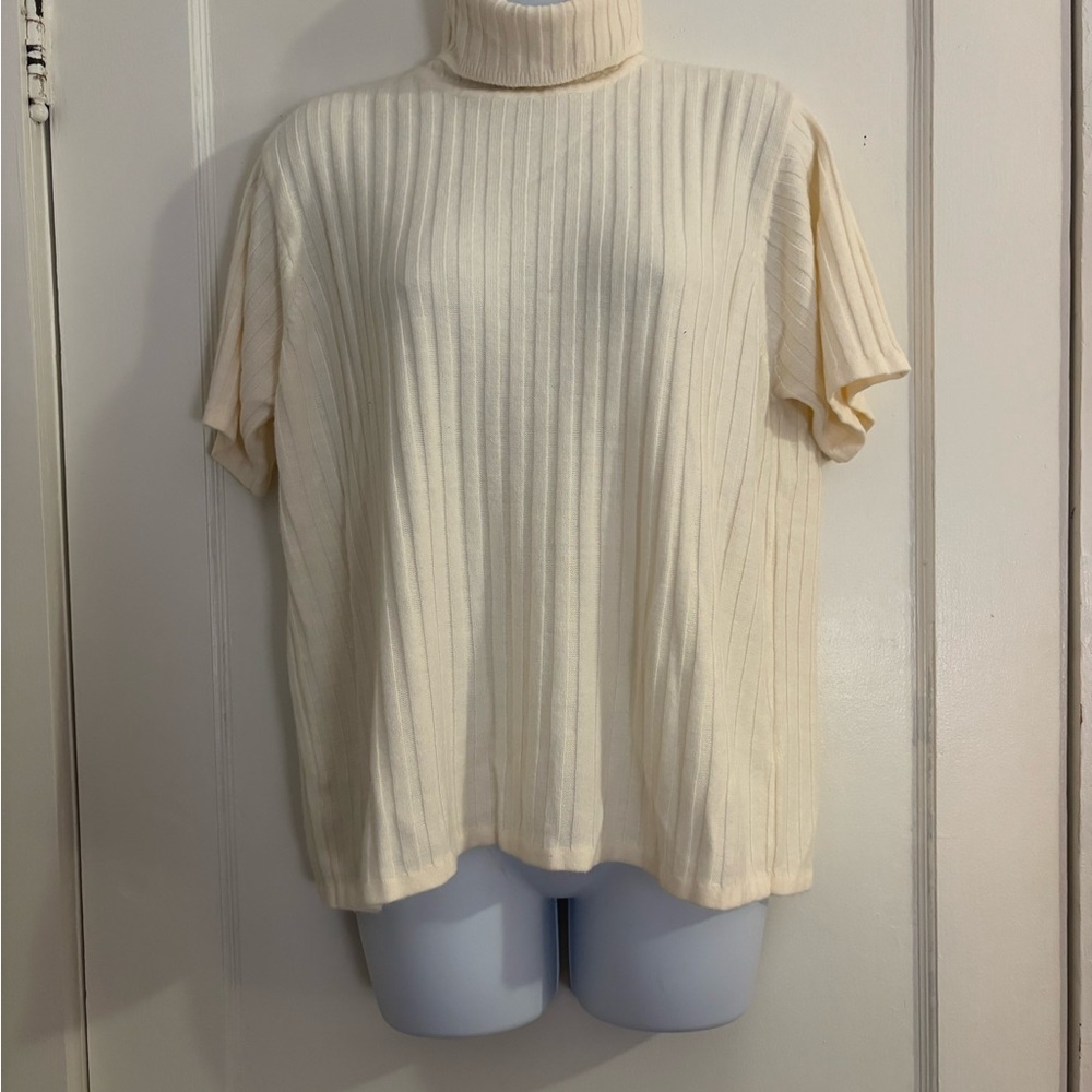 First Issue Liz Claiborne Ribbed Short Sleeve Turtleneck Sweater Cream XL